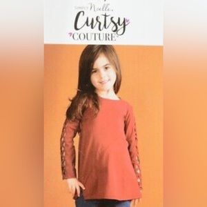 Simply Noelle Curtsy Couture Cranberry a-line top with open sleeves size 3